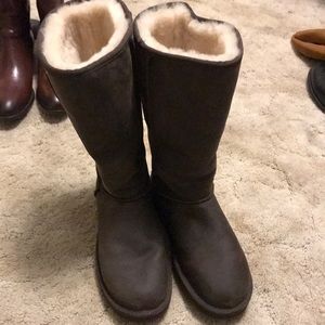 Barely worn uggs
